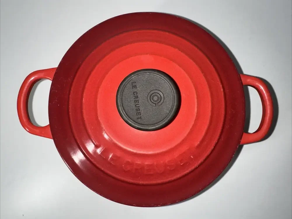 Le Creuset Cocotte Ronde 6.5 Inches 1.25 qt Cerise Red Cast Iron‎ HTF EUC